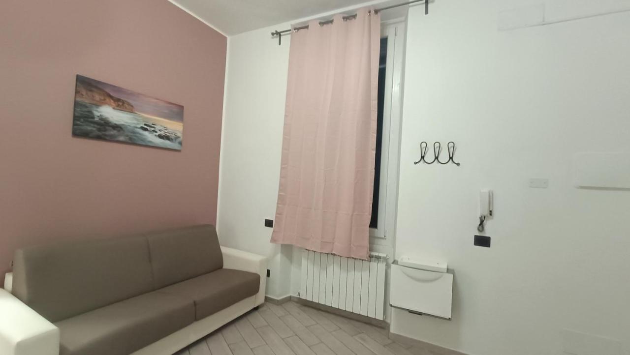 Apartamento Il Filo Di Claudia Savona Exterior foto